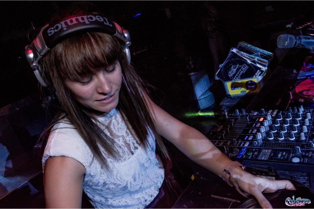 nuria-jump-dj-surtribe-remember4
